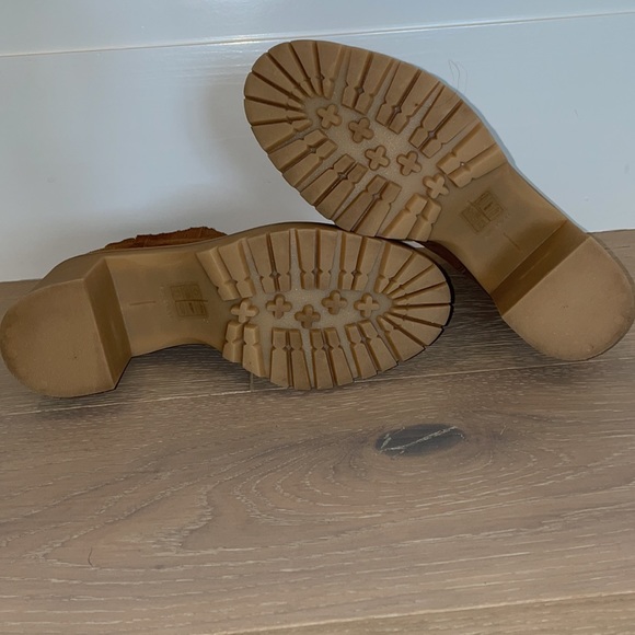 Like New Dolce Vita H20 boots - Picture 3 of 5